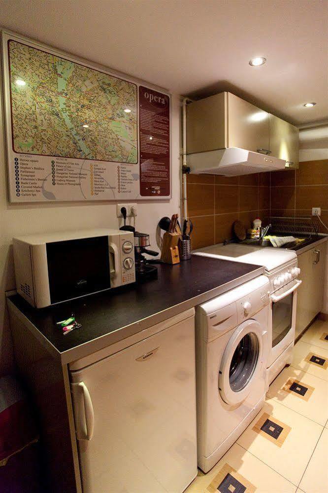 Budapest Easy Flat Opera Esterno foto