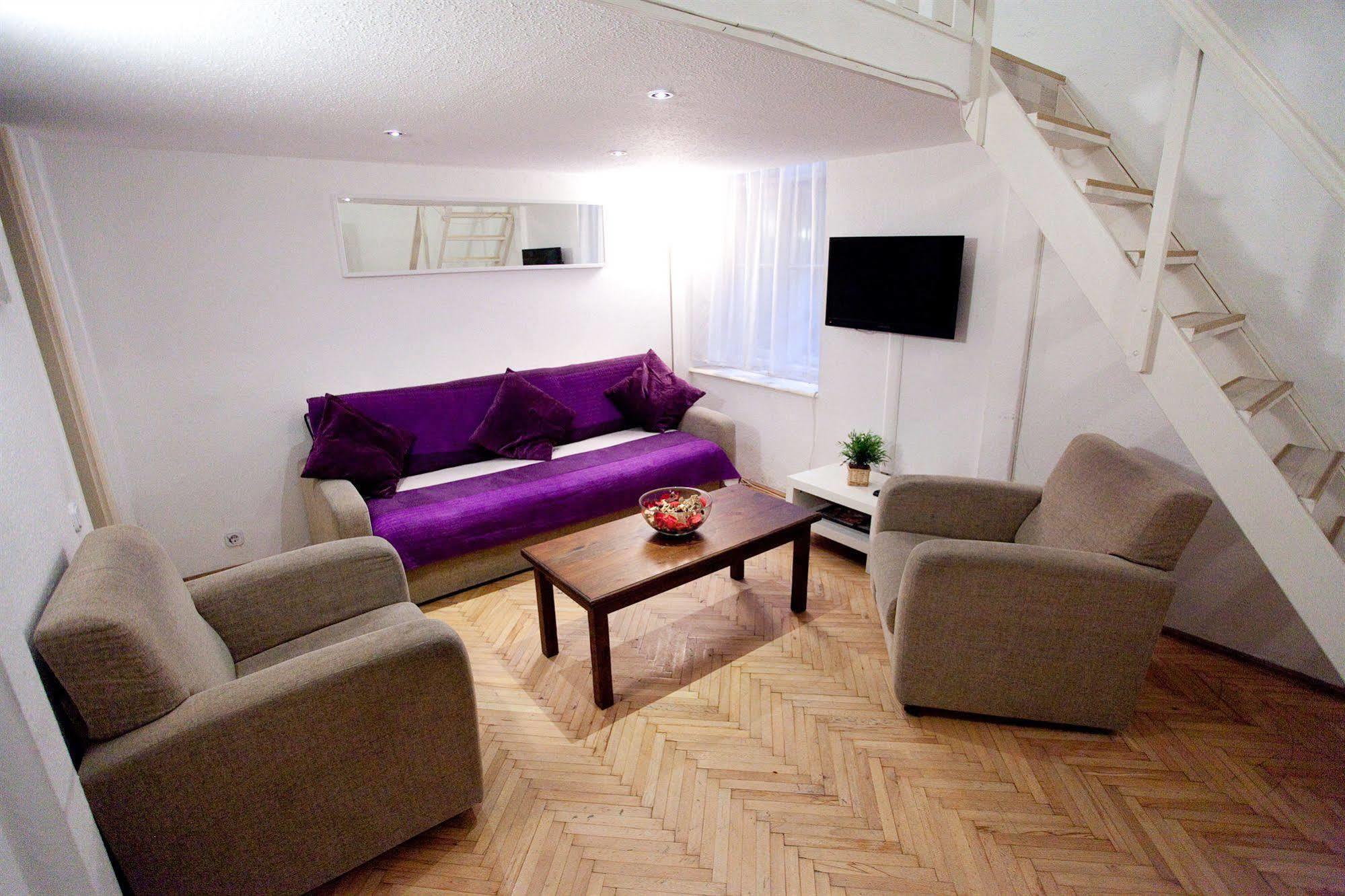 Budapest Easy Flat Opera Esterno foto